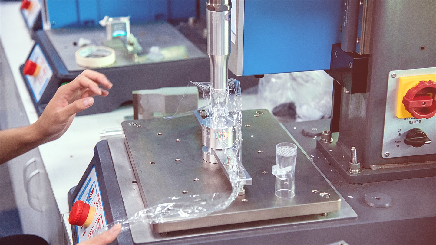 天津超声波焊接机：破解智能手表微焊接难题的利器